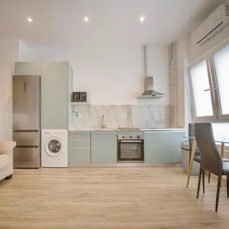 Loft De Diseno Junto A La Dama De Elche Apartament